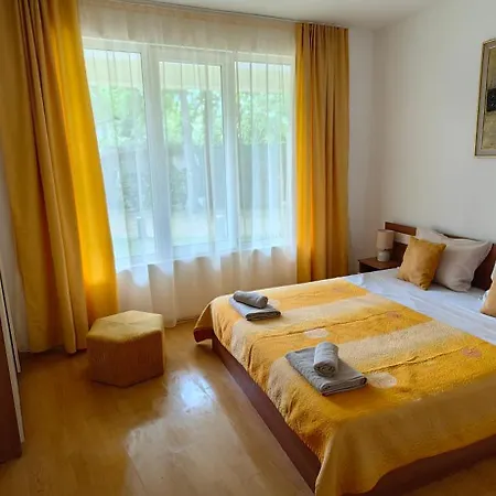 Niko Apartament